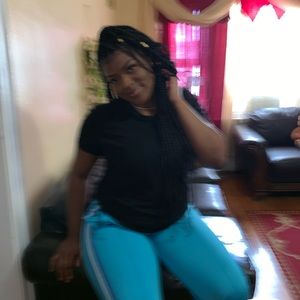 Meet your Posher, Allana